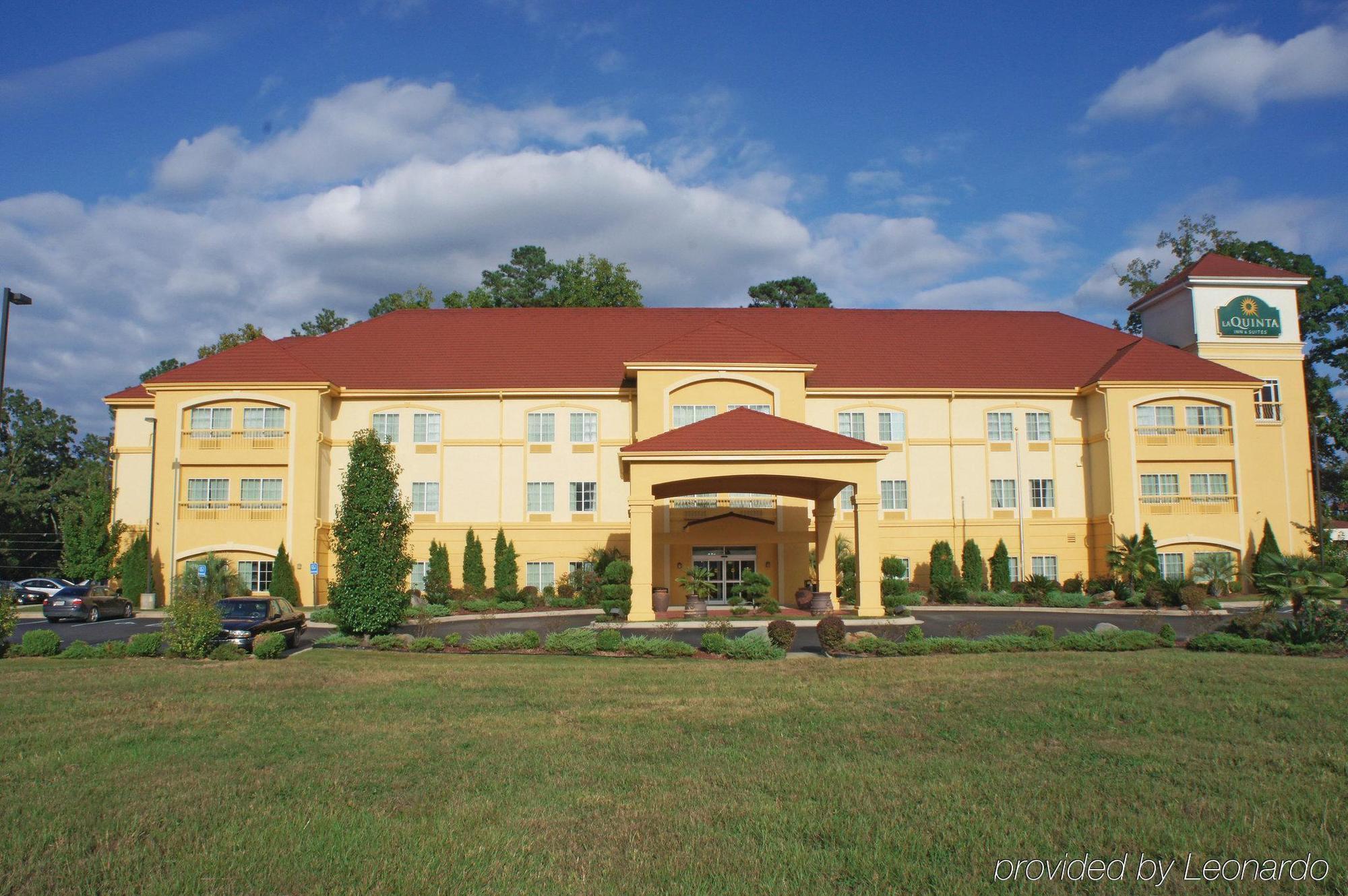 La Quinta Inn & Suites Fultondale Bagian luar foto